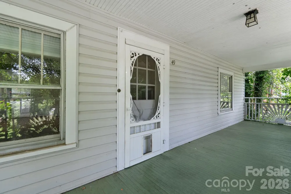 49 Church Street Weaverville, NC 28787