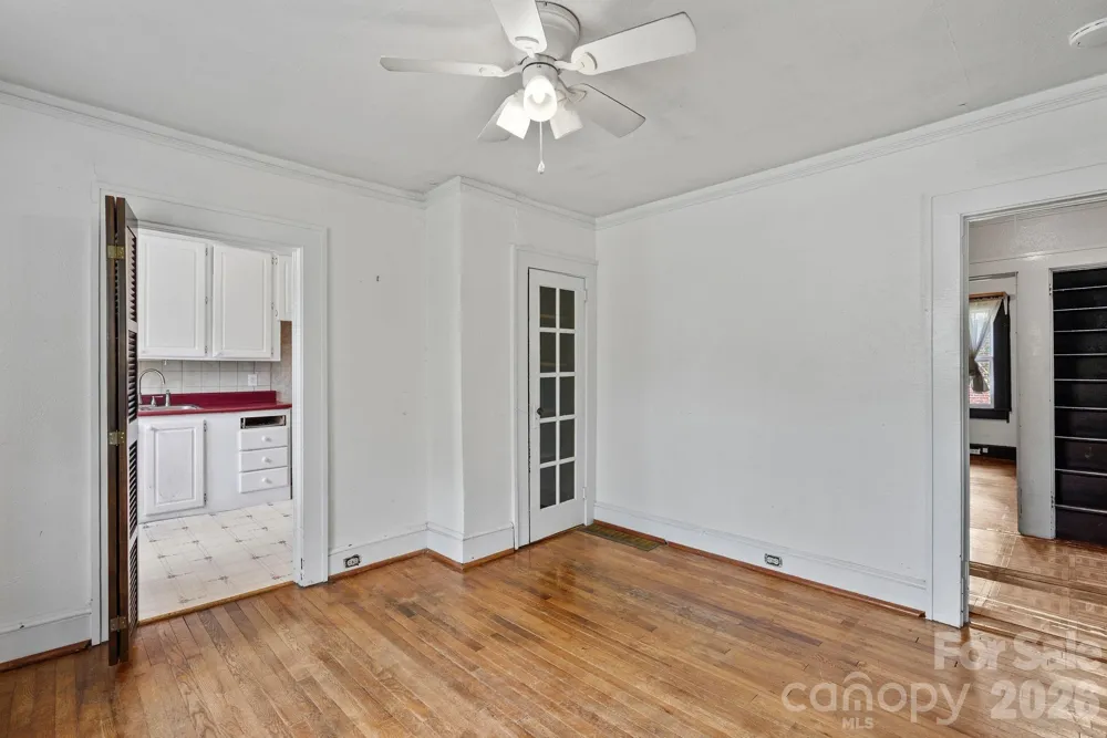 49 Church Street Weaverville, NC 28787