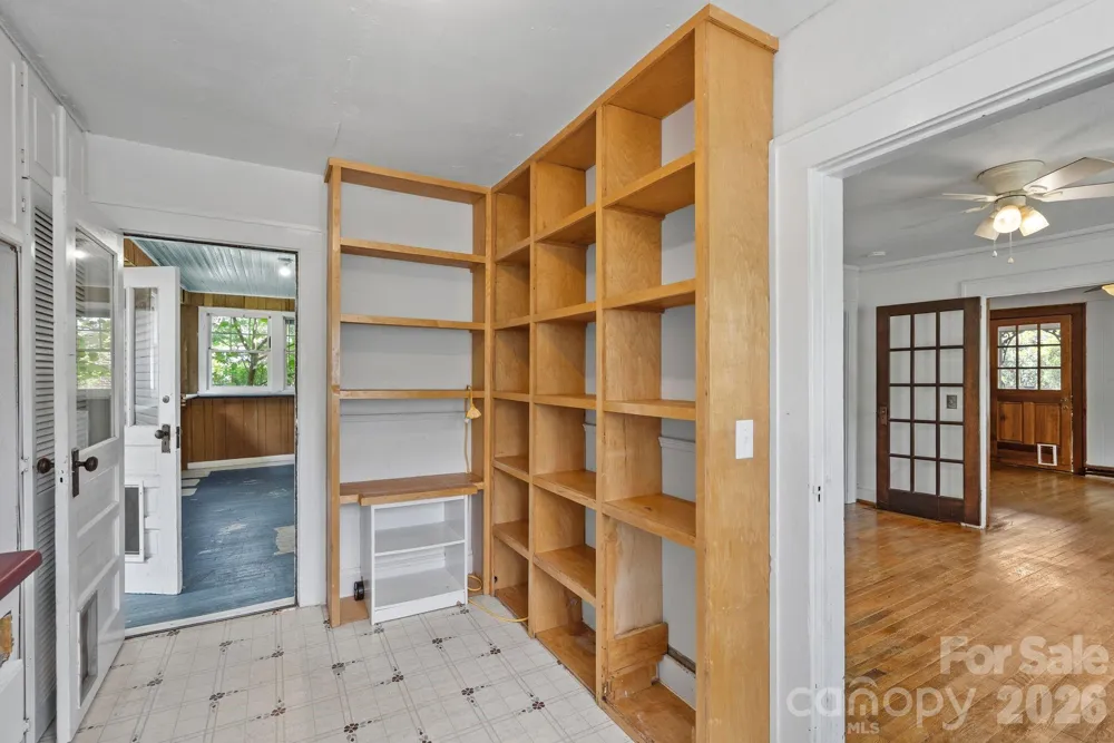 49 Church Street Weaverville, NC 28787