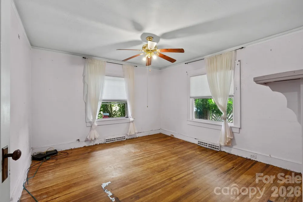 49 Church Street Weaverville, NC 28787