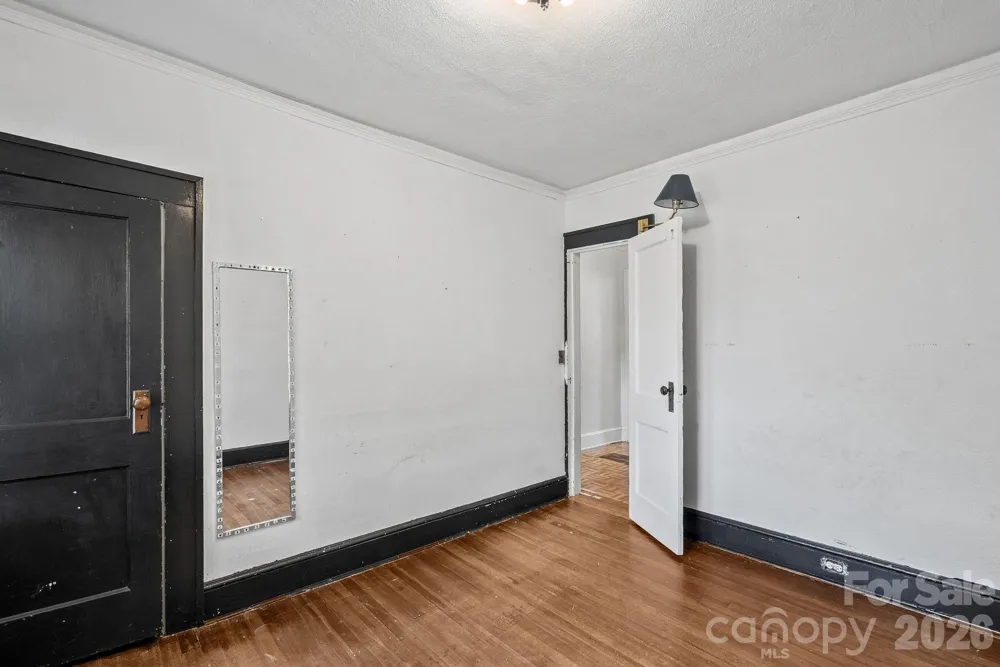 49 Church Street Weaverville, NC 28787