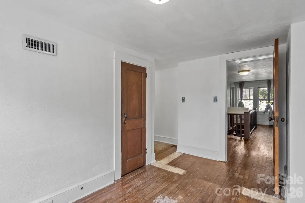 49 Church Street Weaverville, NC 28787