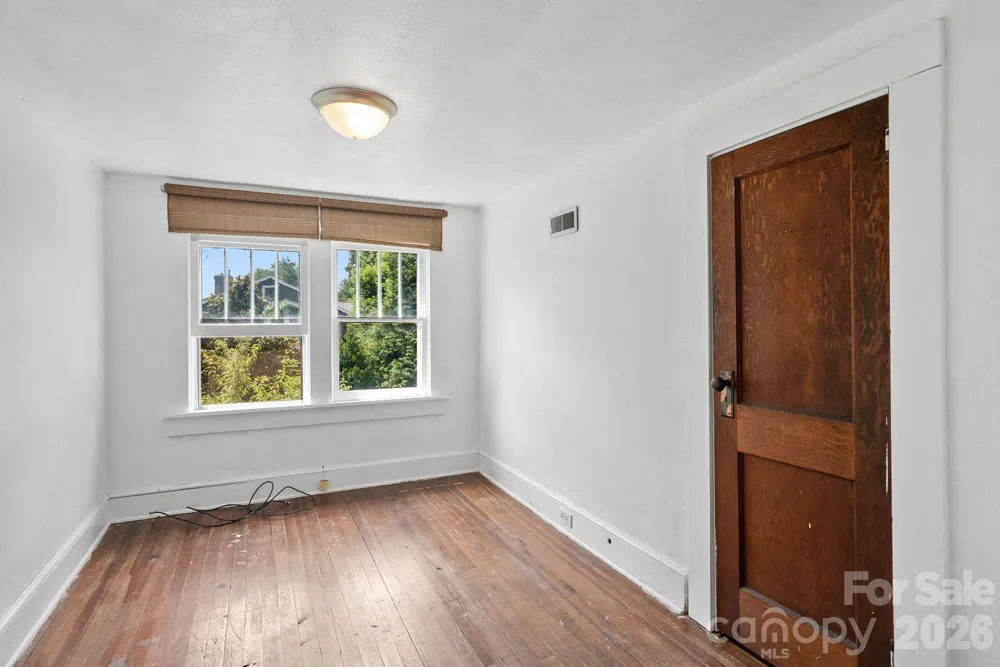 49 Church Street Weaverville, NC 28787