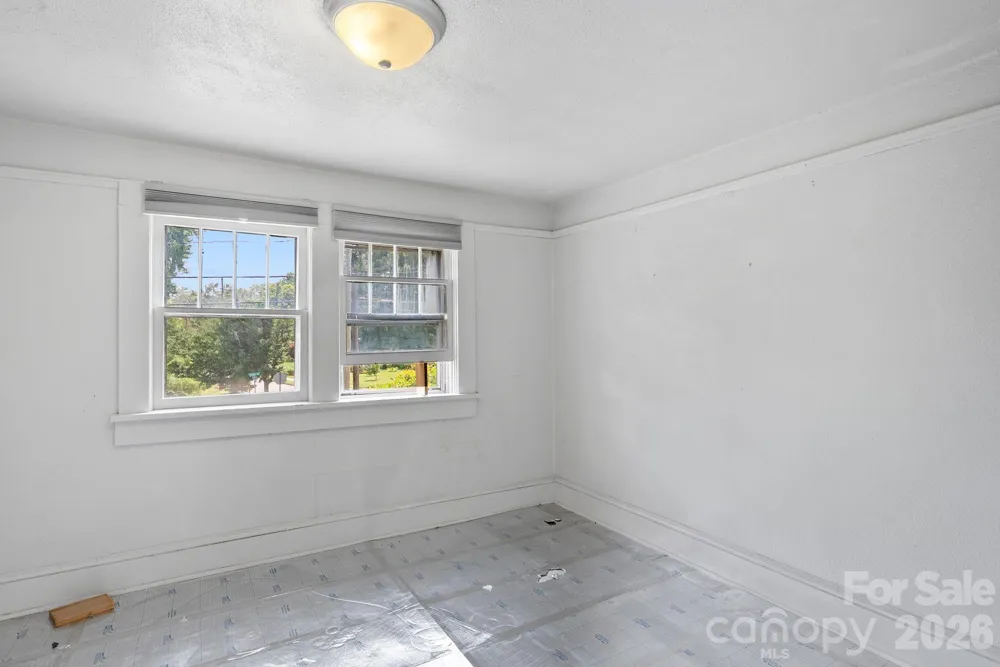 49 Church Street Weaverville, NC 28787
