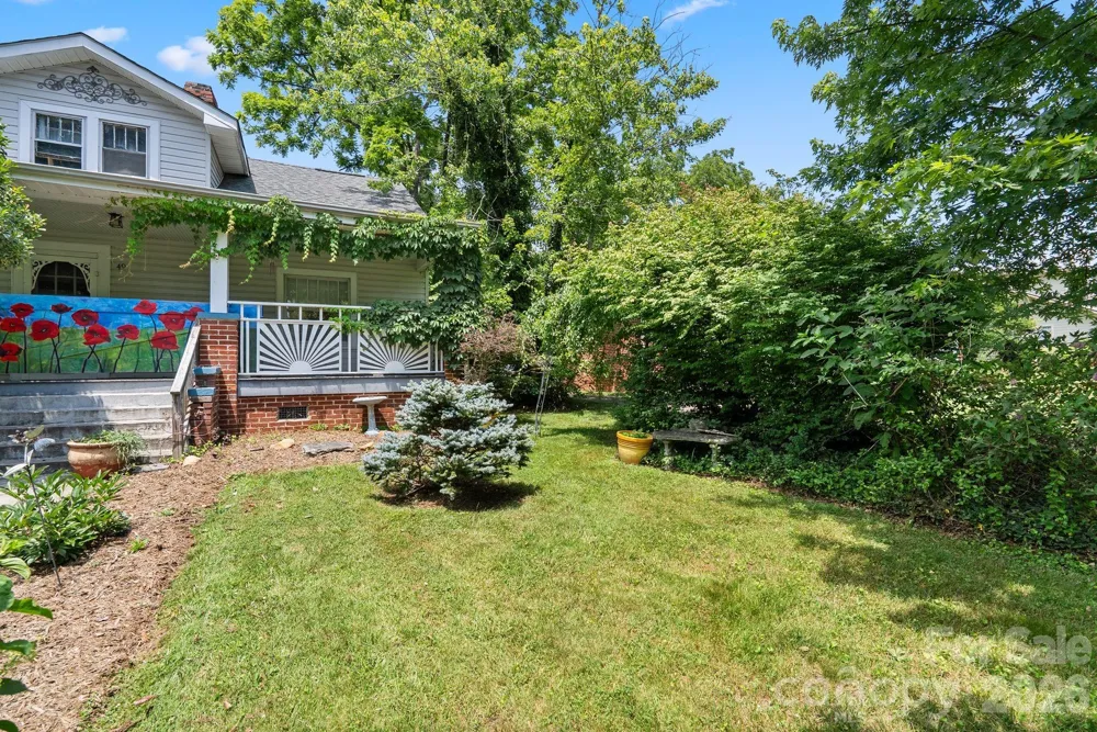 49 Church Street Weaverville, NC 28787