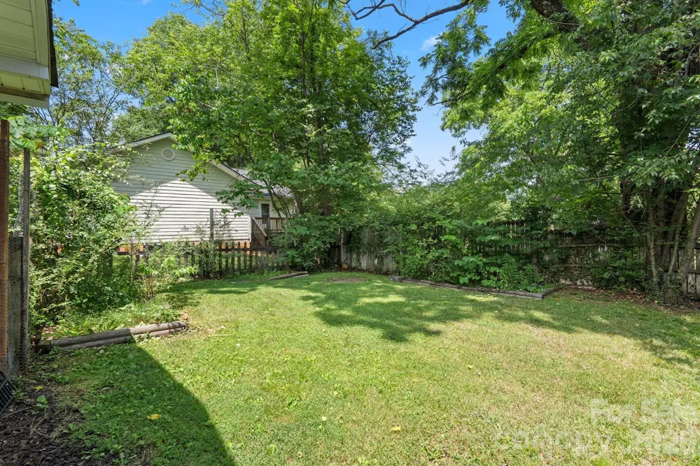 49 Church Street Weaverville, NC 28787