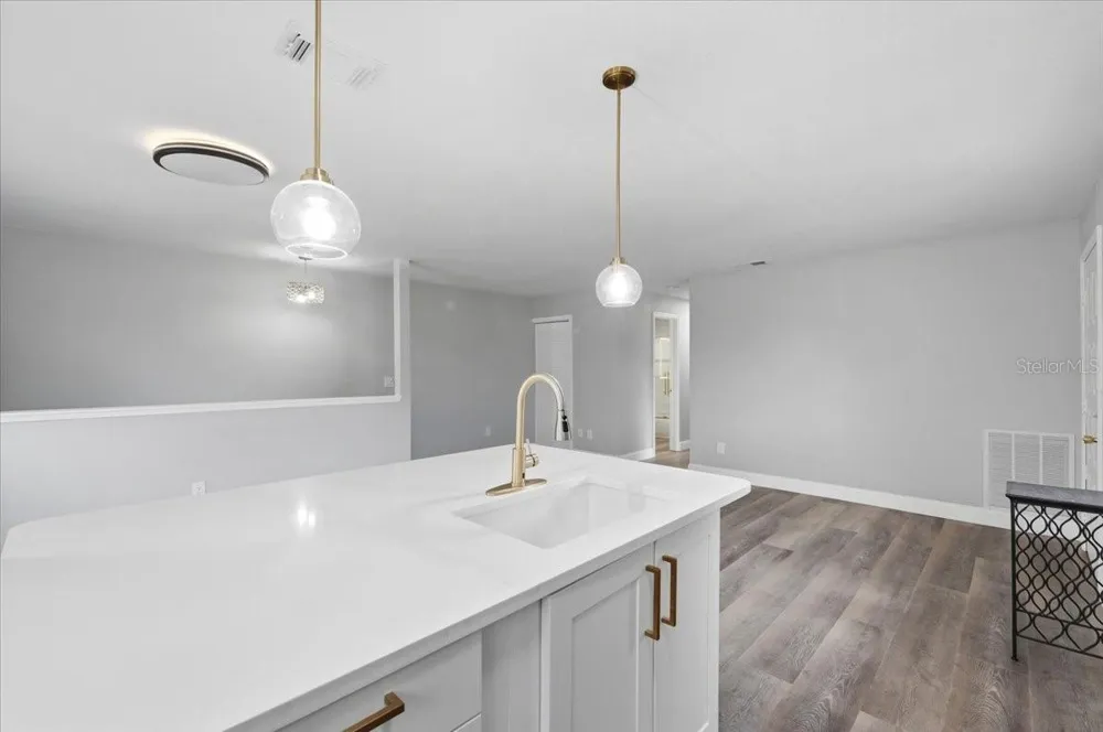 626 PAVARE COURT Winter Haven, FL 33884