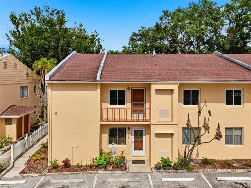 626 PAVARE COURT Winter Haven, FL 33884