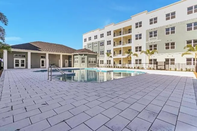 1220 SOUTHSTATION PLACE #404 Orlando, FL 32809