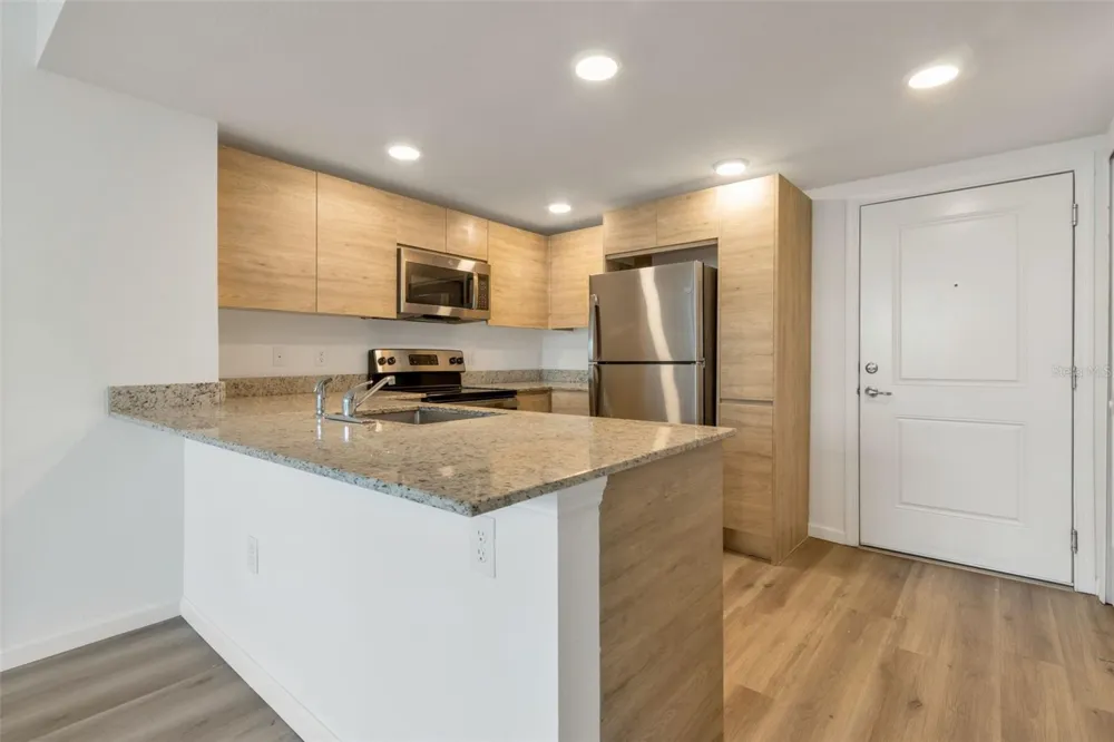 1220 SOUTHSTATION PLACE #404 Orlando, FL 32809