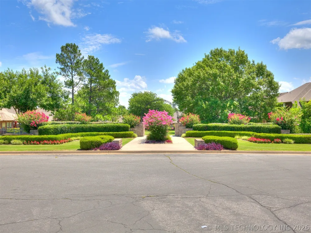 6536 E 83rd Place Tulsa, OK 74133