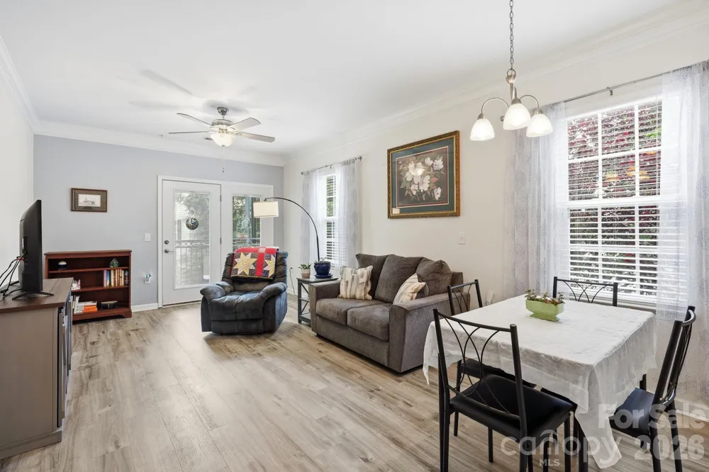 528 Appeldoorn Circle Asheville, NC 28803