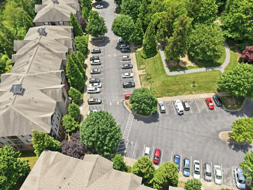 528 Appeldoorn Circle Asheville, NC 28803