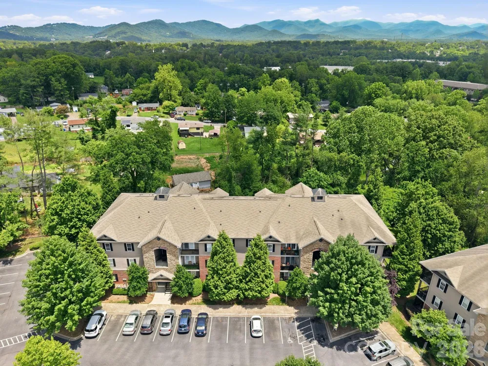 528 Appeldoorn Circle Asheville, NC 28803