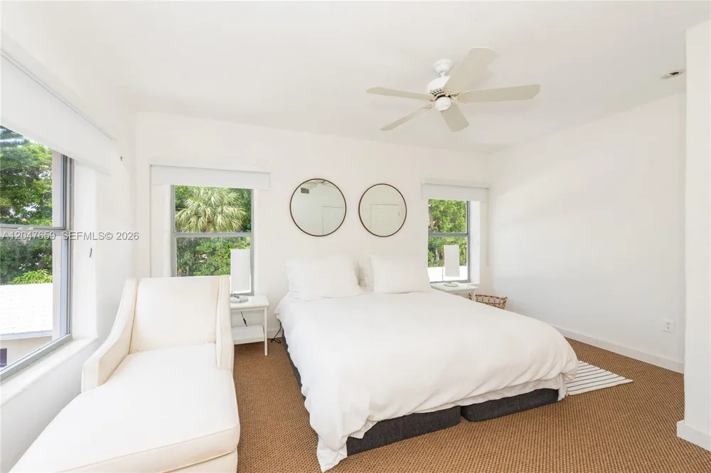 9940 Collins Ave #10 Bal Harbour, FL 33154