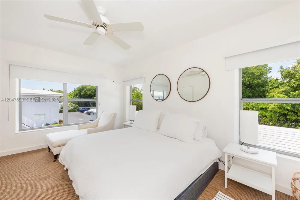 9940 Collins Ave #10 Bal Harbour, FL 33154