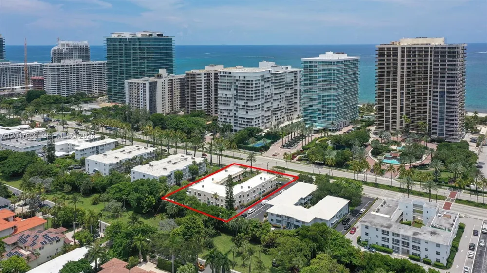 9940 Collins Ave #10 Bal Harbour, FL 33154
