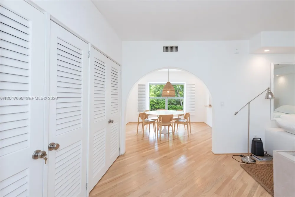 9940 Collins Ave #10 Bal Harbour, FL 33154