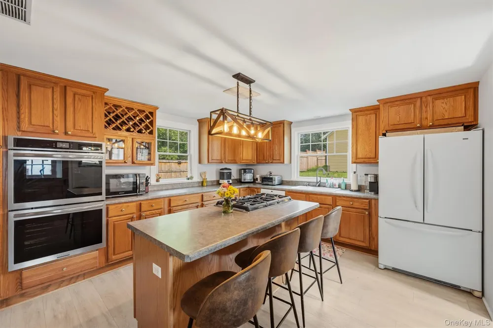 54 Pulaski Highway Pine Island, NY 10969