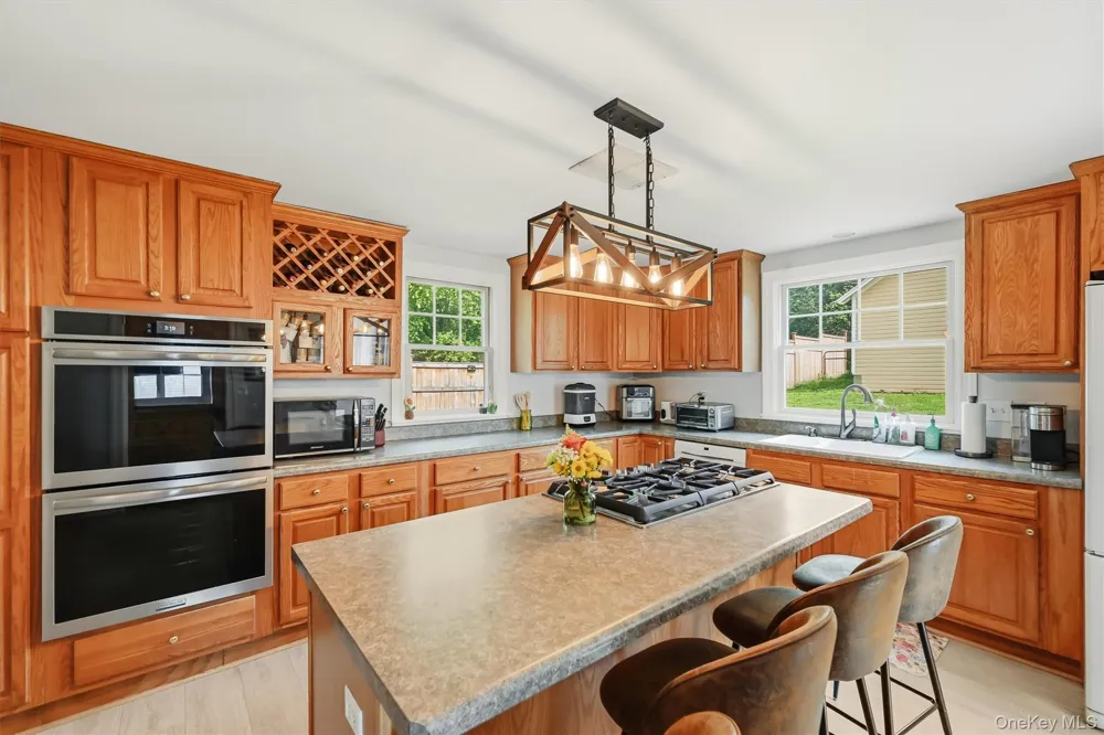 54 Pulaski Highway Pine Island, NY 10969