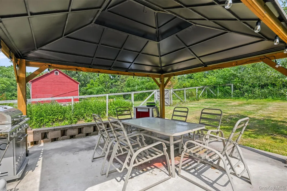 54 Pulaski Highway Pine Island, NY 10969