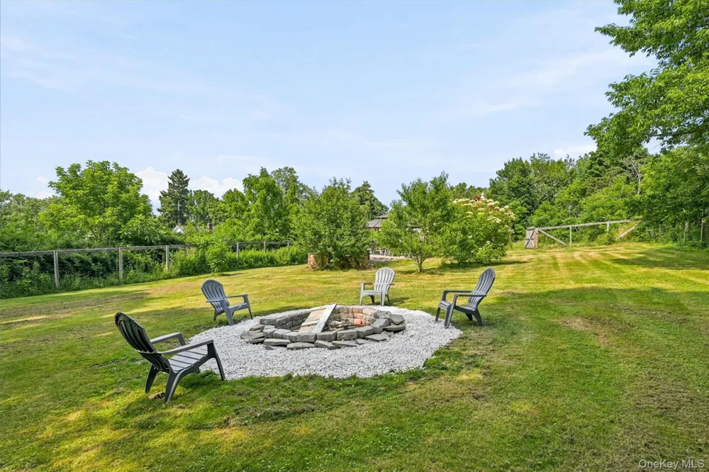 54 Pulaski Highway Pine Island, NY 10969