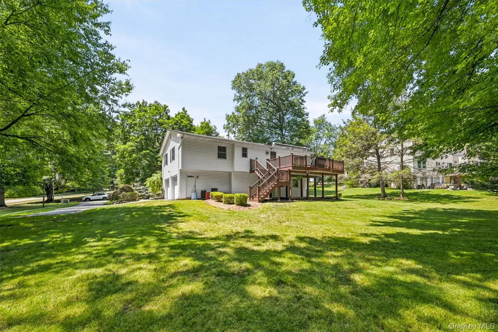 21 Arbor Lane Bardonia, NY 10954