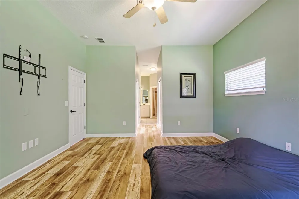 2287 SPRING GARDEN AVENUE Deland, FL 32720