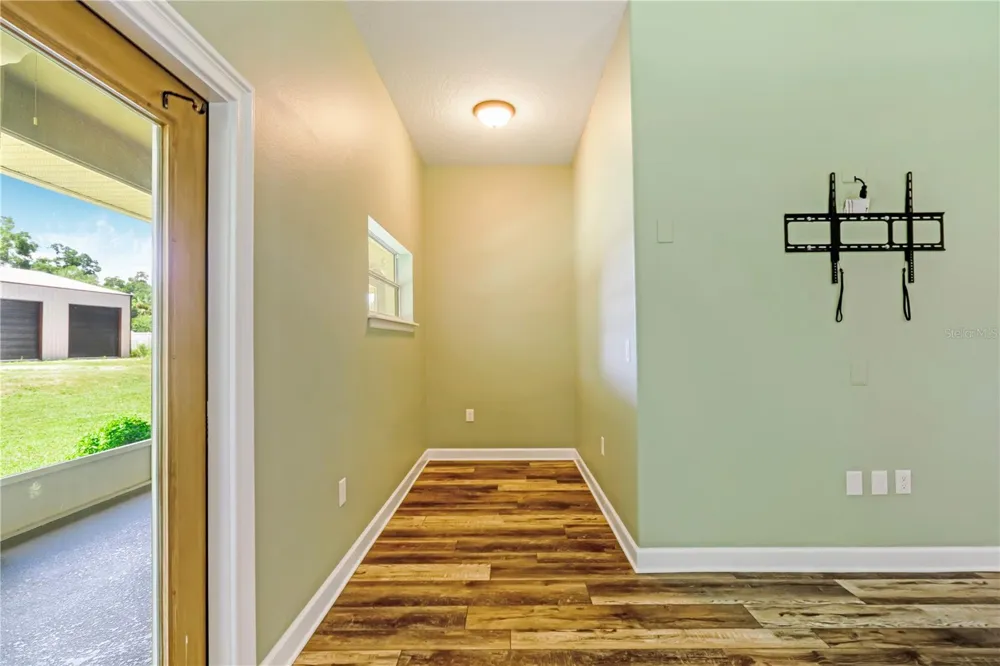 2287 SPRING GARDEN AVENUE Deland, FL 32720