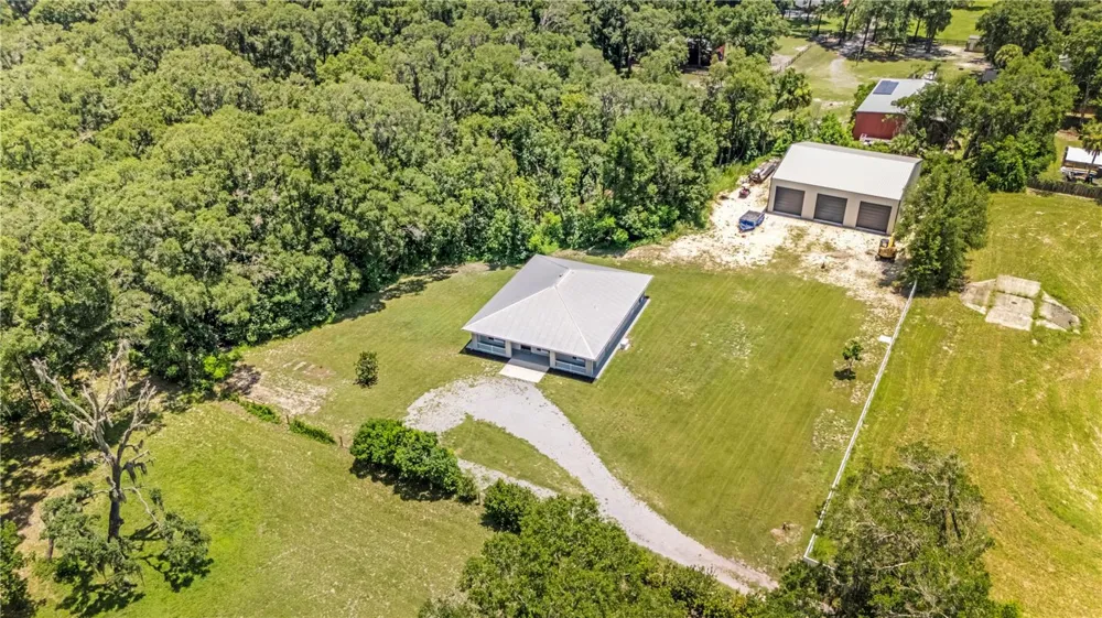 2287 SPRING GARDEN AVENUE Deland, FL 32720