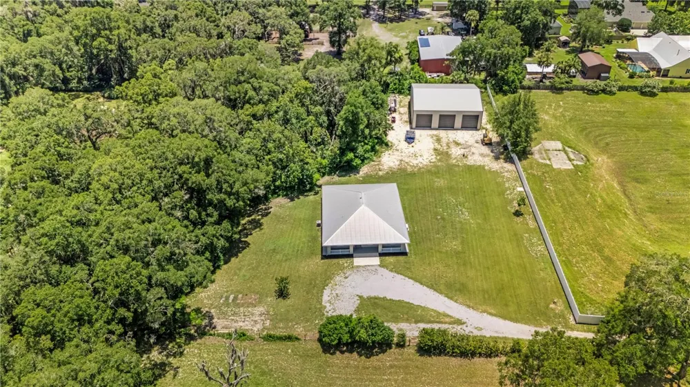 2287 SPRING GARDEN AVENUE Deland, FL 32720
