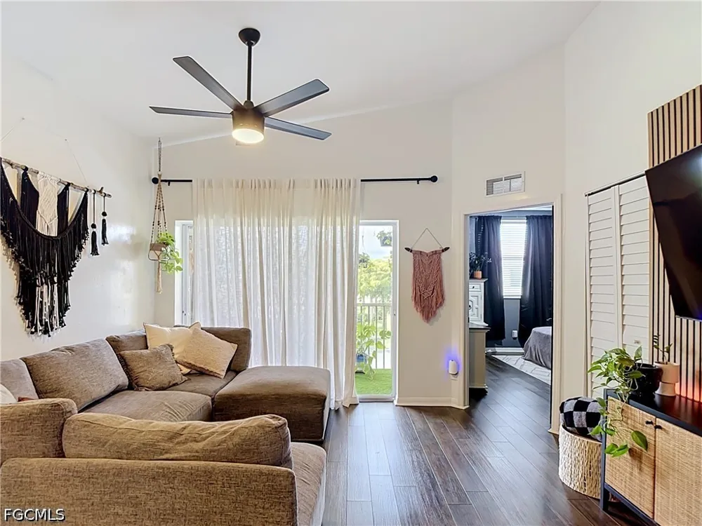 Bellasol Circle #1923 Fort Myers, FL 33916