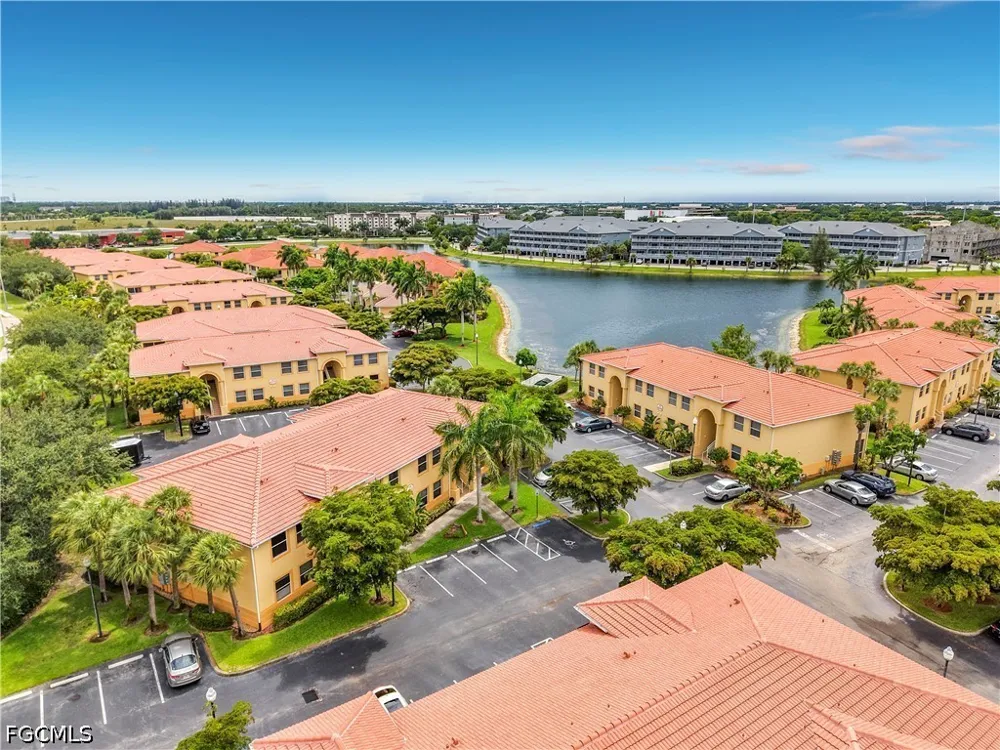 Bellasol Circle #1923 Fort Myers, FL 33916