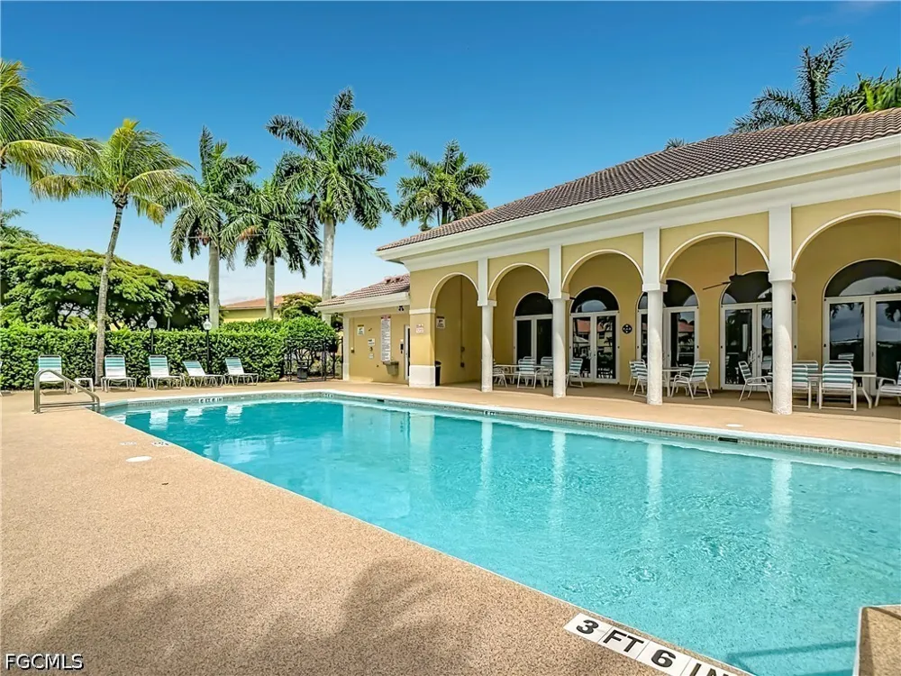 Bellasol Circle #1923 Fort Myers, FL 33916