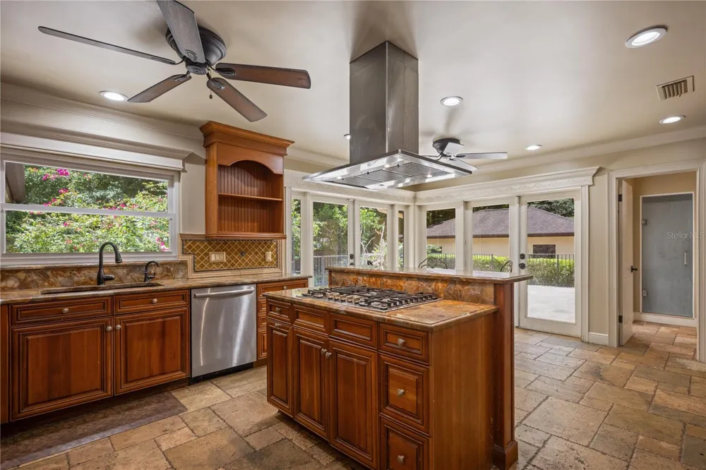 2009 WOODY DRIVE Windermere, FL 34786