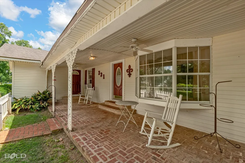 331 Gray Street Belcher, LA 71004