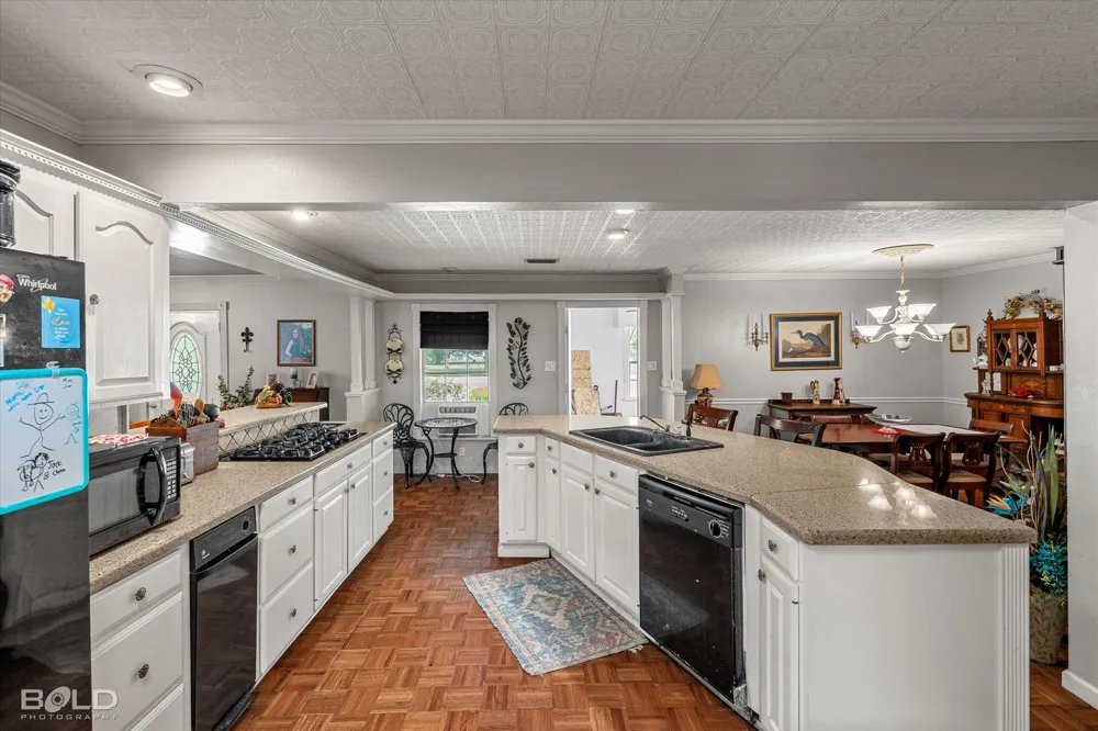 331 Gray Street Belcher, LA 71004