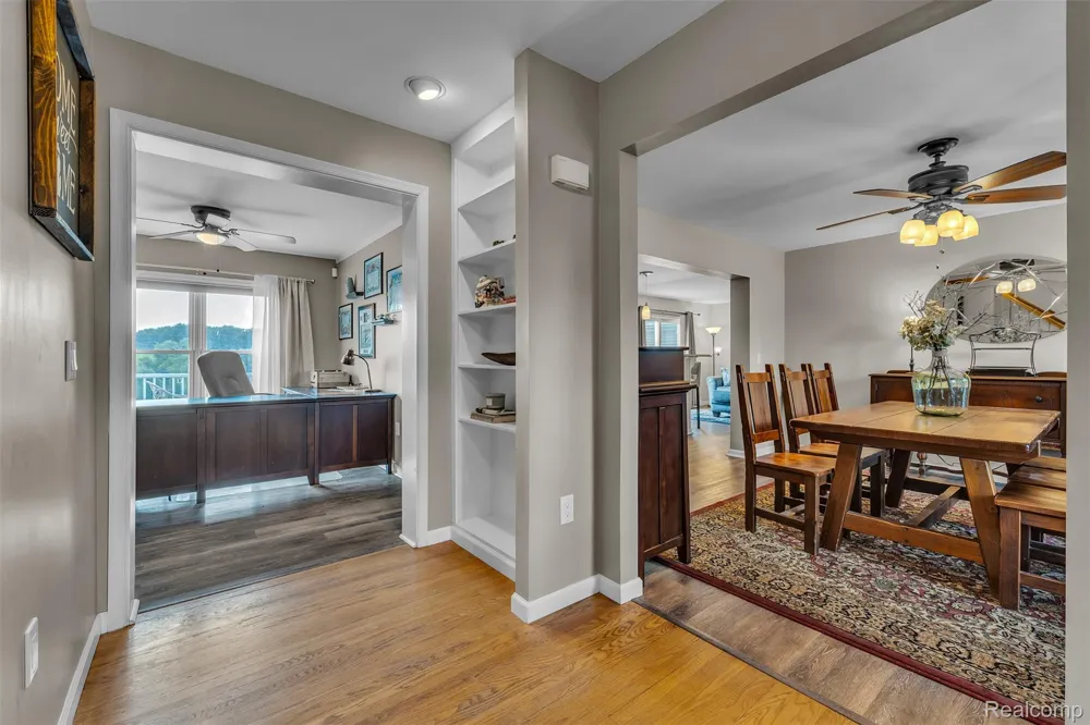 10146 Marshall Road Green Oak Township, MI 48178