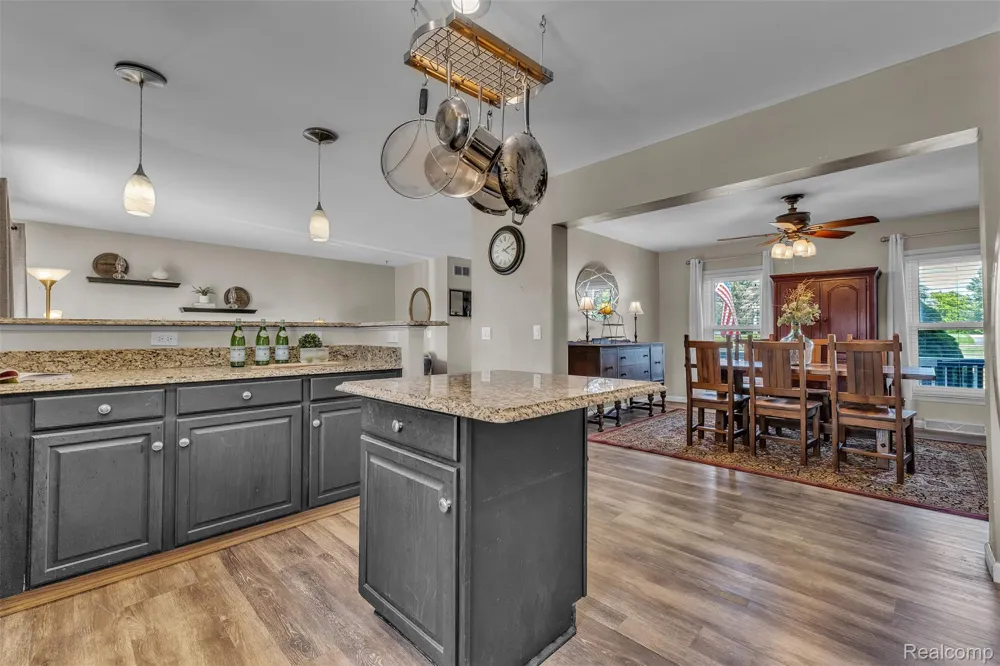 10146 Marshall Road Green Oak Township, MI 48178