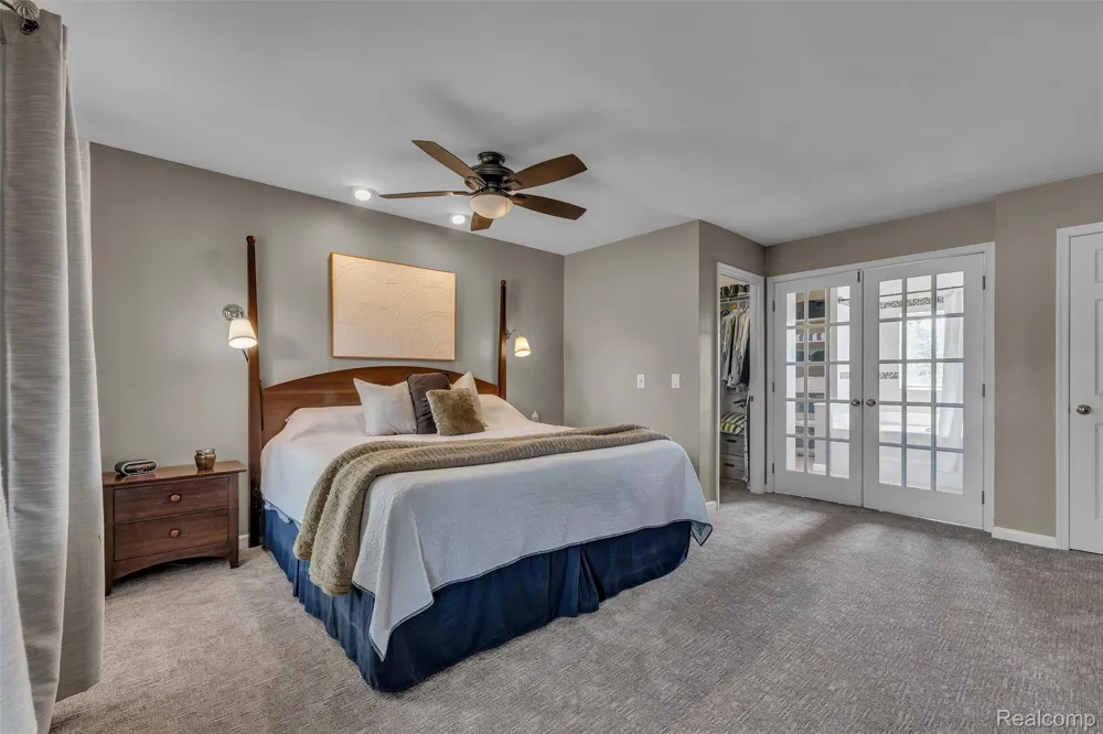 10146 Marshall Road Green Oak Township, MI 48178