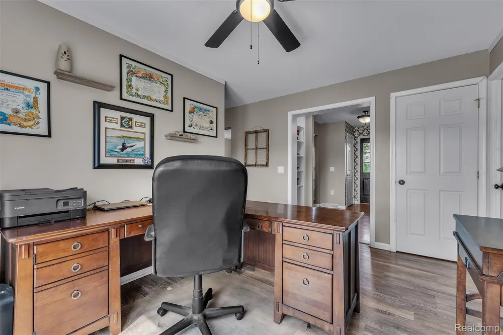 10146 Marshall Road Green Oak Township, MI 48178