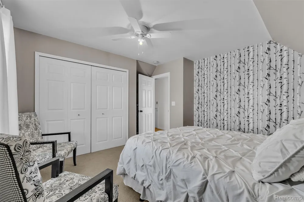 10146 Marshall Road Green Oak Township, MI 48178