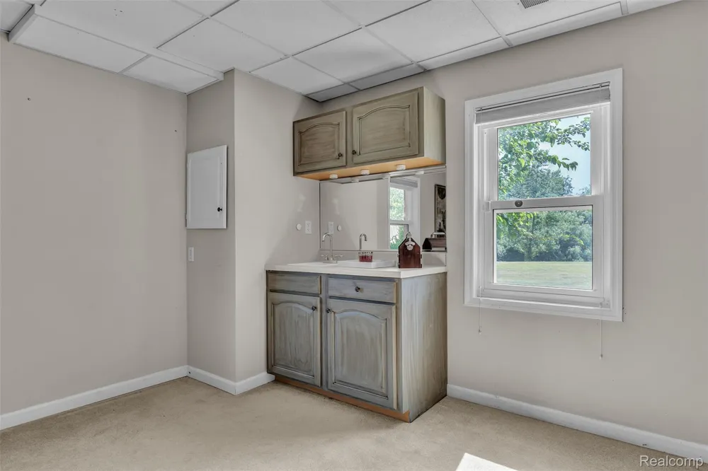 10146 Marshall Road Green Oak Township, MI 48178