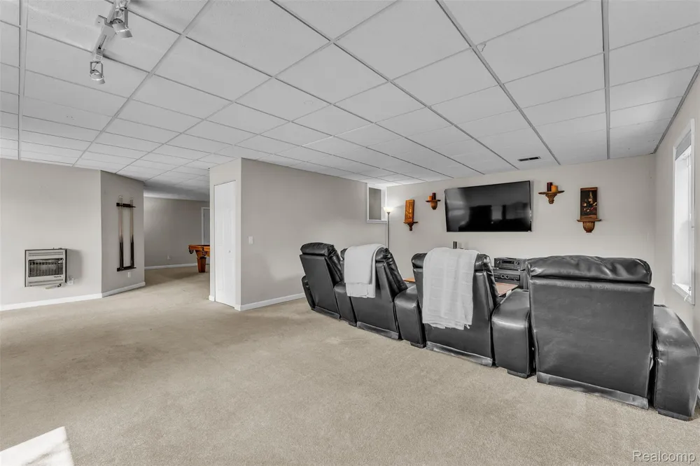 10146 Marshall Road Green Oak Township, MI 48178