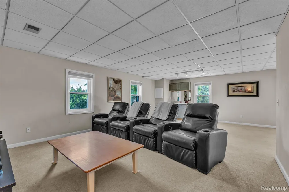 10146 Marshall Road Green Oak Township, MI 48178