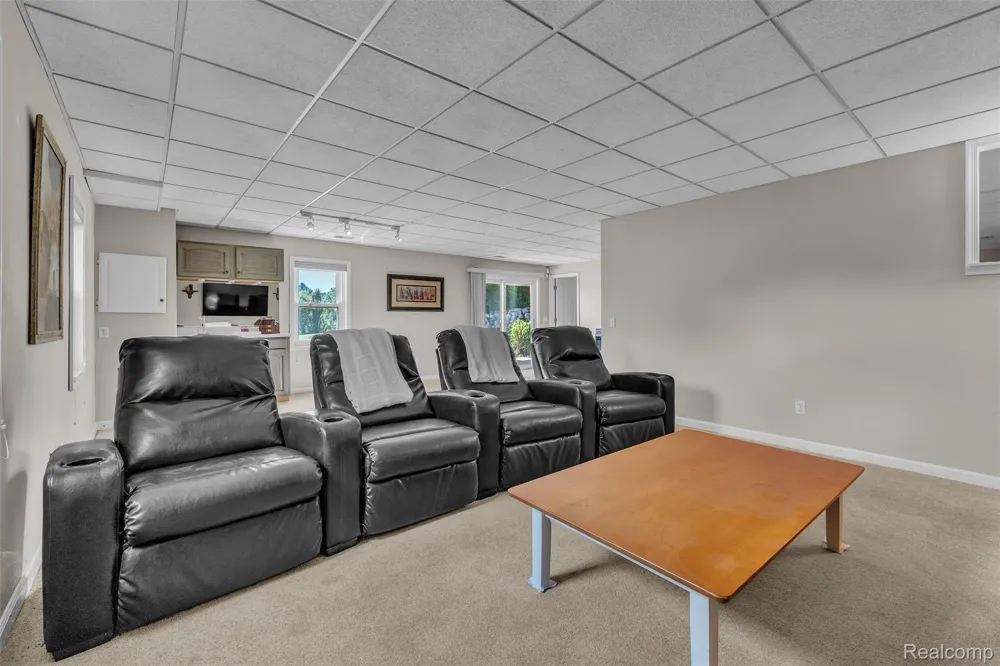 10146 Marshall Road Green Oak Township, MI 48178