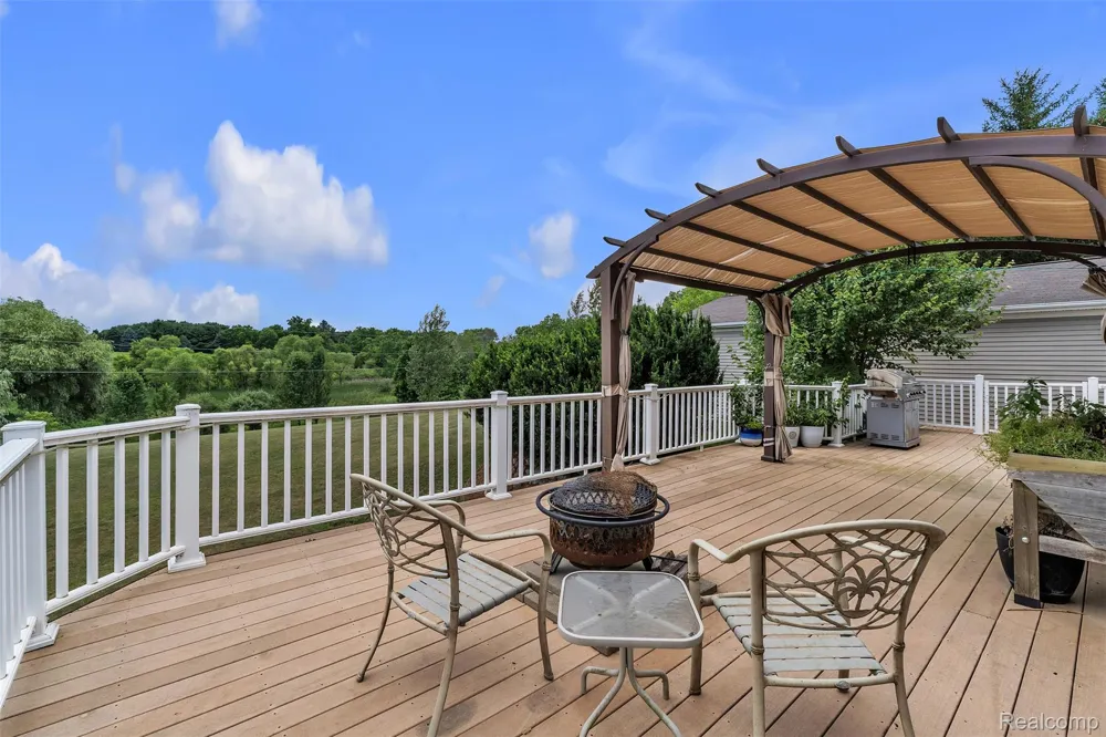 10146 Marshall Road Green Oak Township, MI 48178