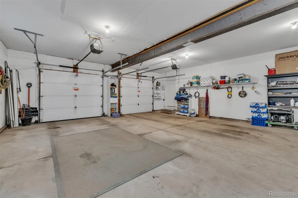 10146 Marshall Road Green Oak Township, MI 48178