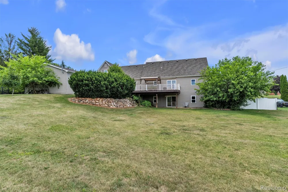 10146 Marshall Road Green Oak Township, MI 48178