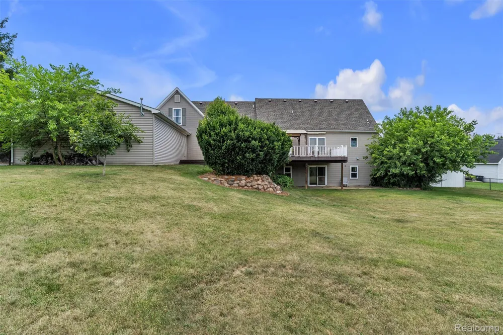 10146 Marshall Road Green Oak Township, MI 48178